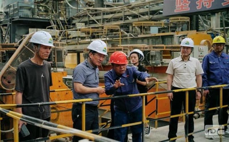 菲彩国际工会主席杜春茂到德昌大陆槽稀土矿调研指导工作