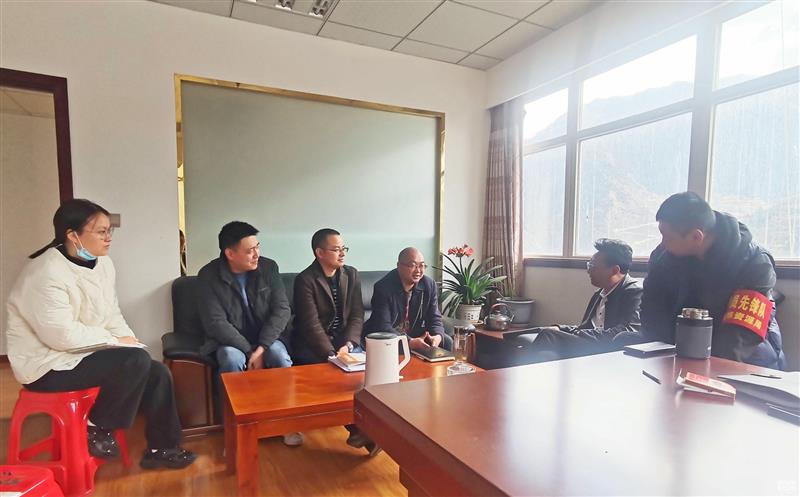 技术支撑展实力，，，，，，，，逆火而行显担当