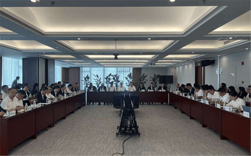 置业集团召开人力菲彩国际管理联席会议