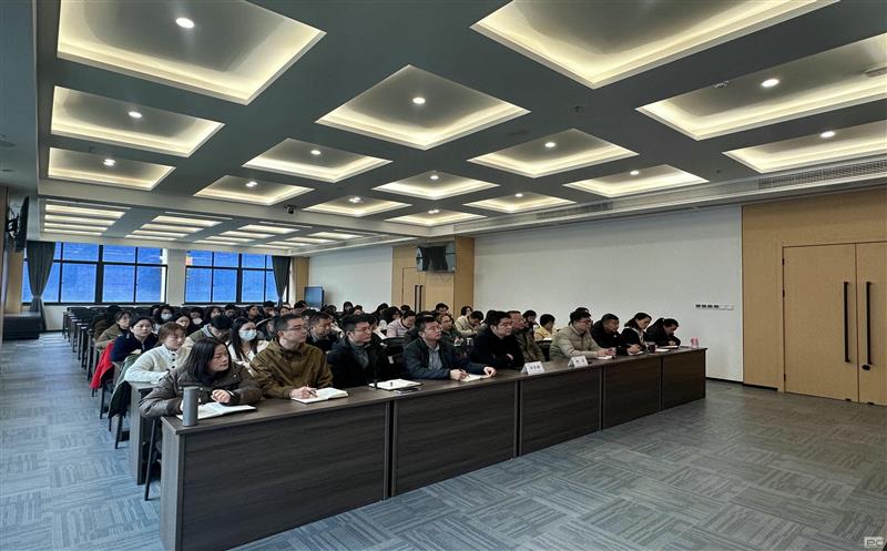 大力弘扬宪法精神，，，，，，，推动进一步全面深化改革 ——兴蜀设计集团开展第五期法律法规知识培训会